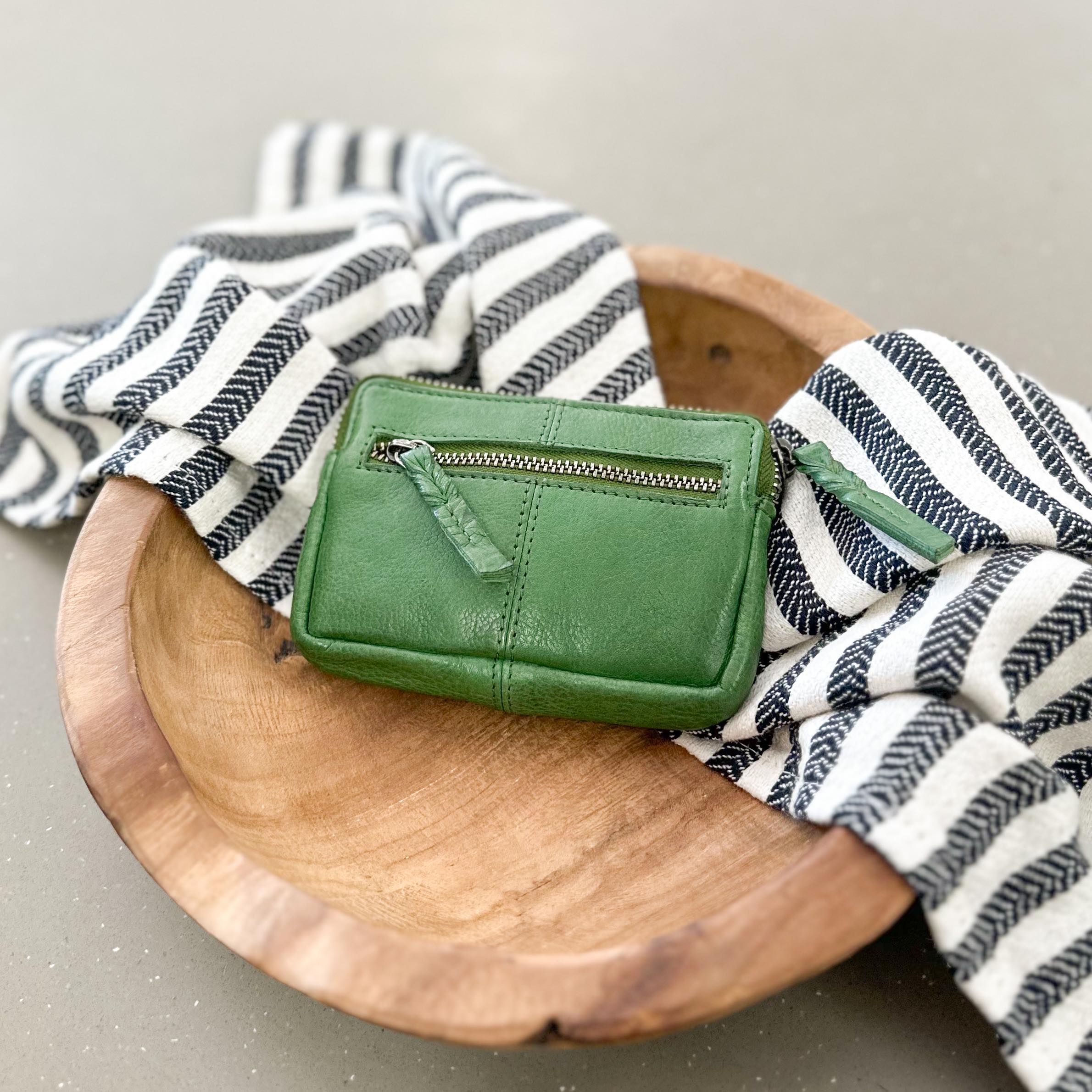 Small Full Zip Leather Wallet | 5979