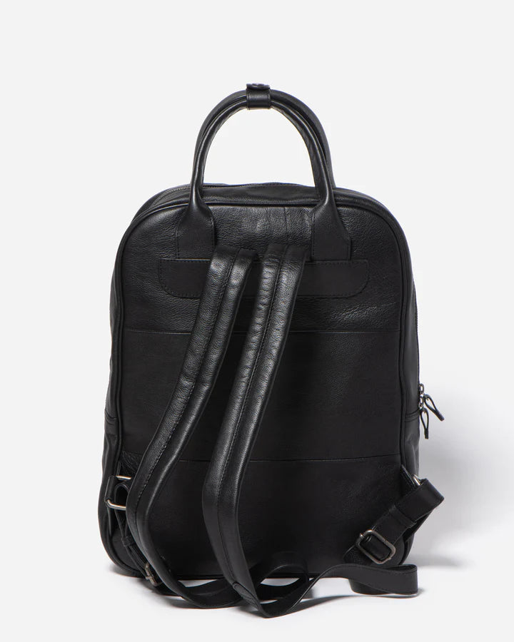 Finley Backpack Short | Black