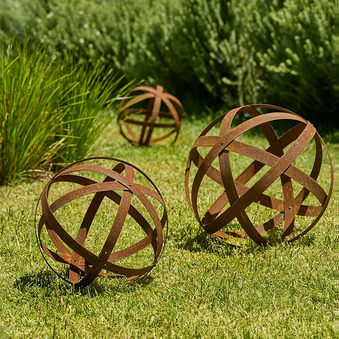 Rust Ball Set of 3 | Garden Decor