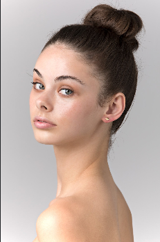 Petite Bee Gold Earring