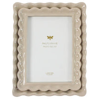 Photo Frame Double Scallop Cameo