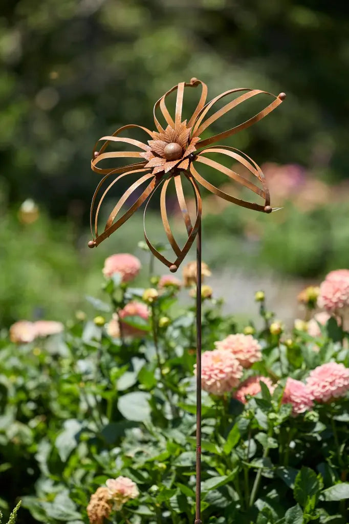 Silhouette Flower Stake Rust