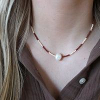 Lively with Pearl Necklace | Brown