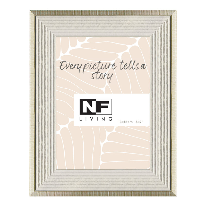 Gilded Ridge Photo Frame