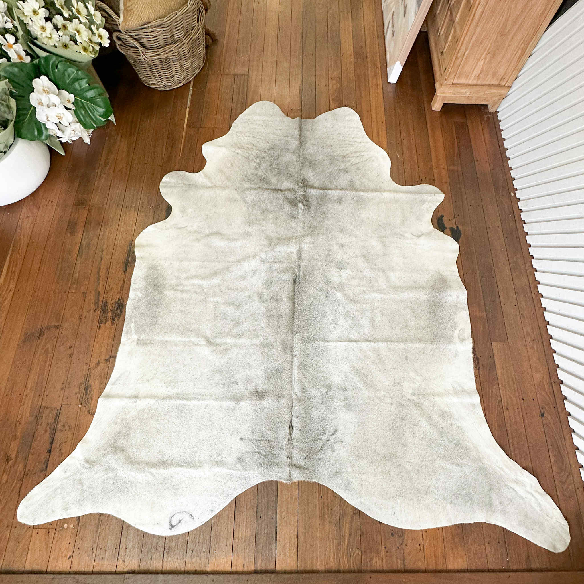 Grey Cowhide 25 | Floor Rug