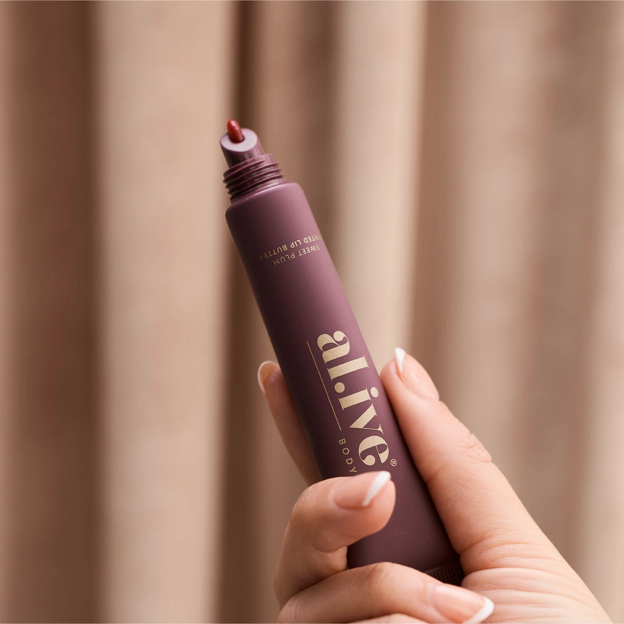 Tinted Lip Butter Ornament | Sweet Plum