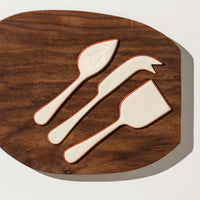 Alder Enamel Cheese Set | Cream