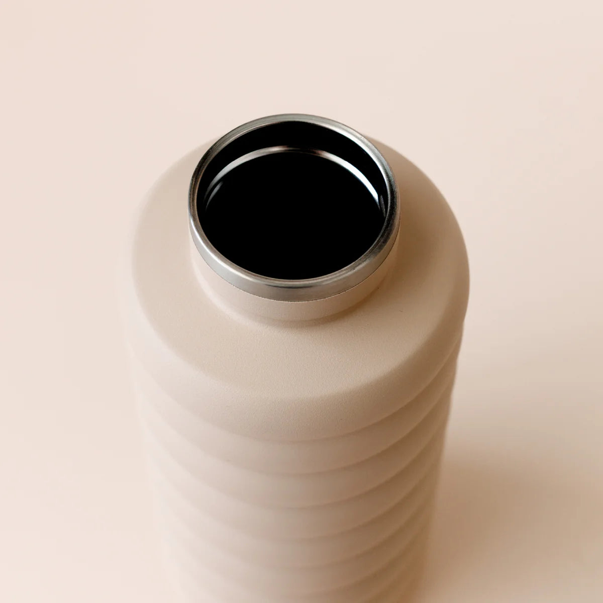 Bubble Reusable Water Bottle 700ml Latte