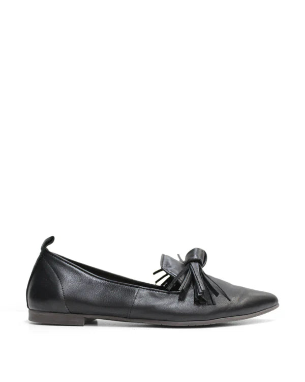 Bestie Flat Shoes | Black