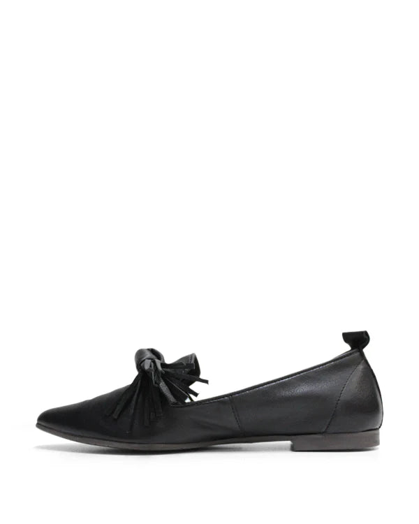Bestie Flat Shoes | Black
