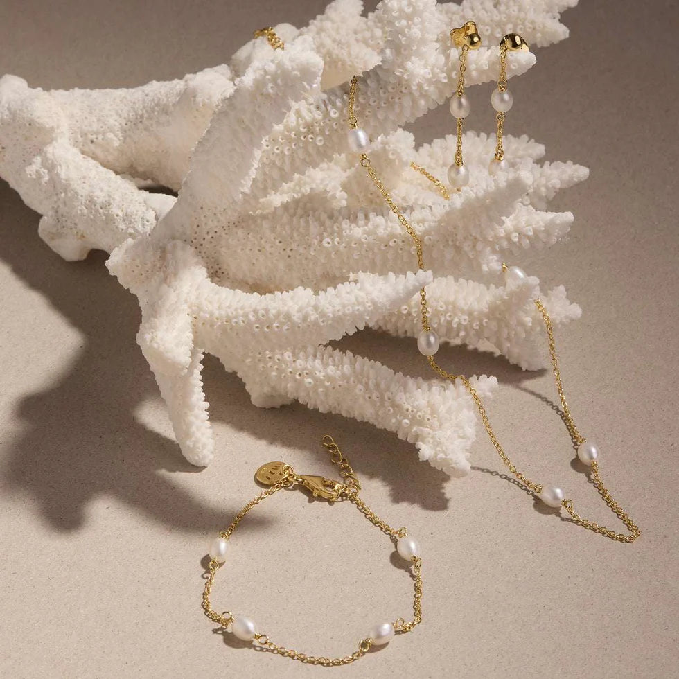 Tidal Whisper Yellow Gold Double Pearl Earring