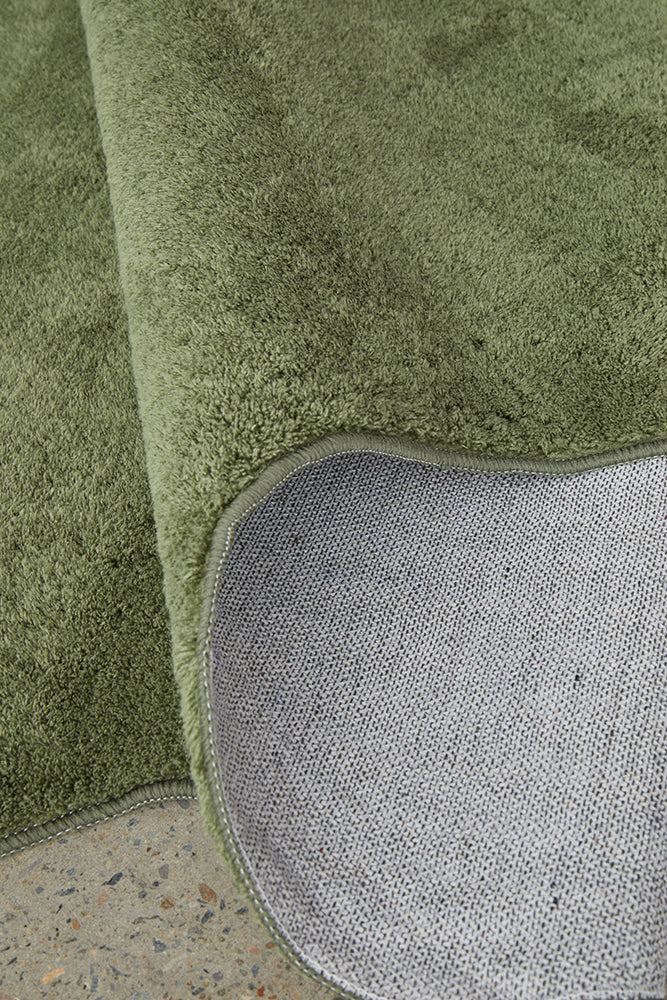 Evelyn Green Rug |  200 x 80cm