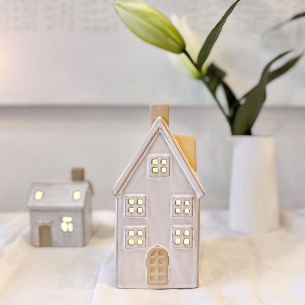 Lucia Sno House With Light | White
