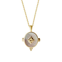 Oval Necklace with Mother of Pearl | 18KT Yellow Gold Plate