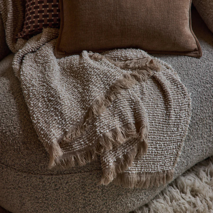 Clara Beige/Cream Throw