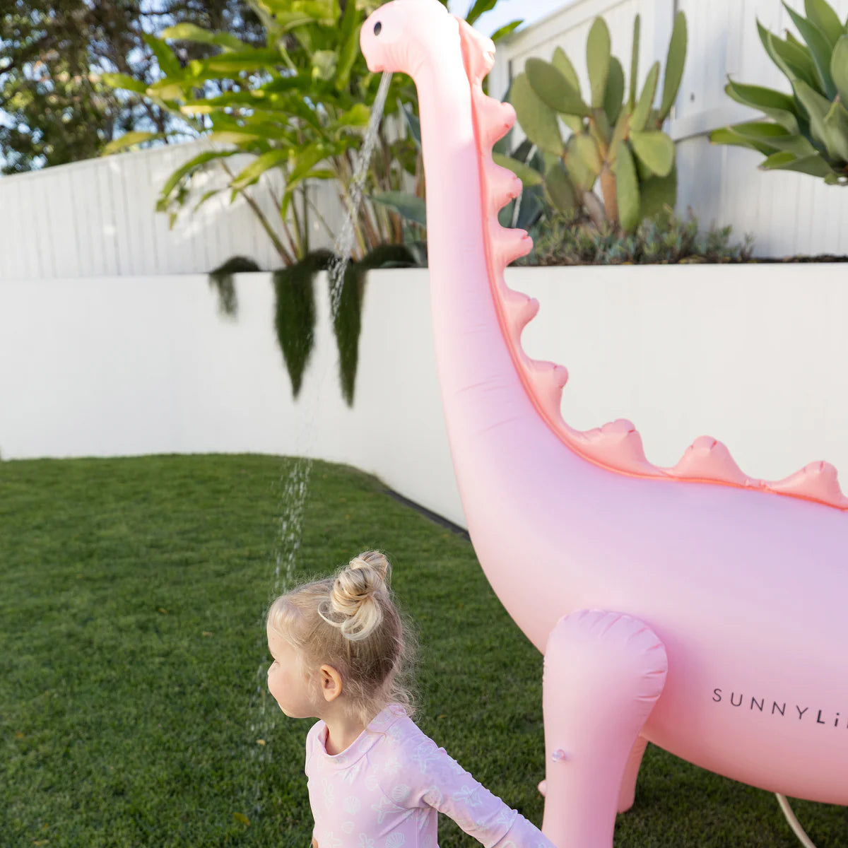 Dino Giant Sprinkler | Into the Wild Pink