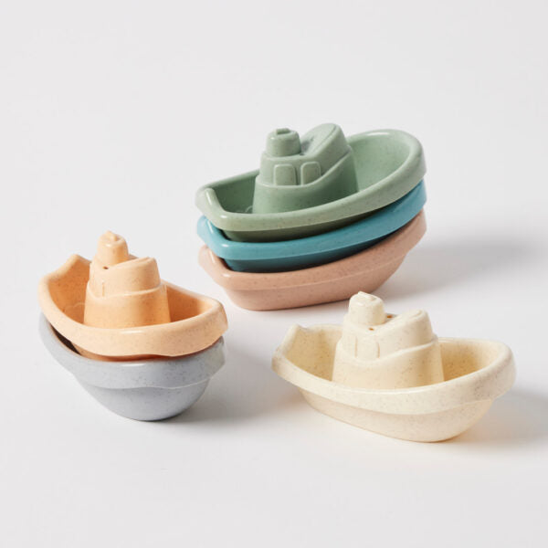 Eco-Friendly Splash & Pour Boats
