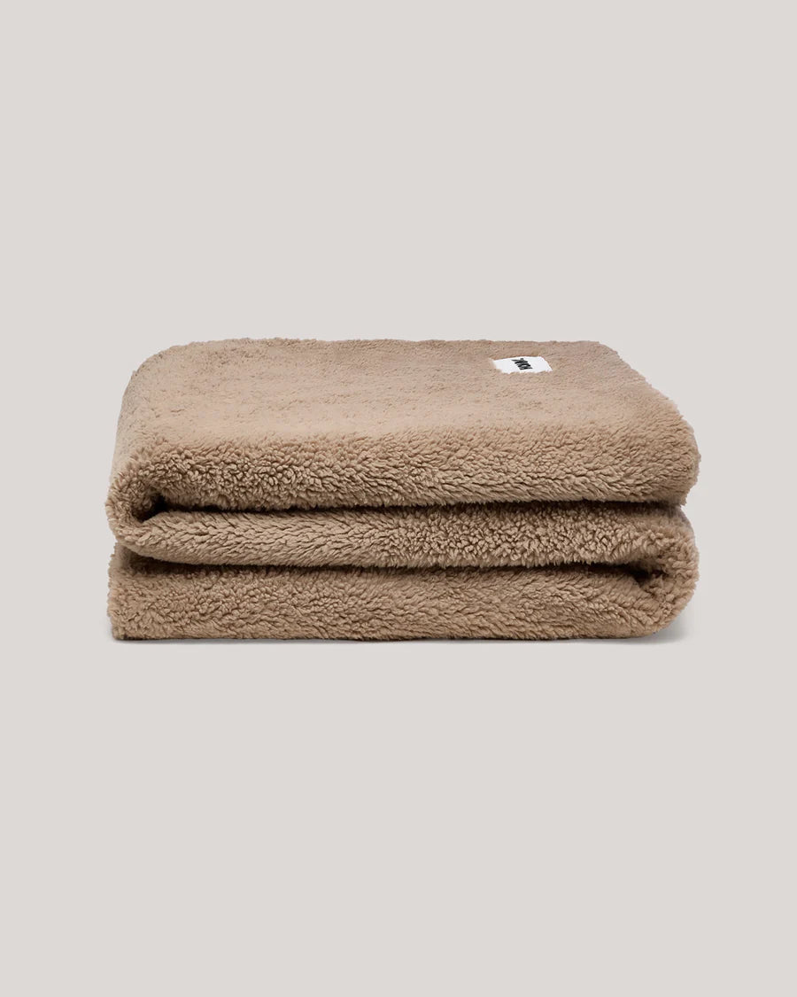 Faux Fur Throw Blanket | Warm Grey