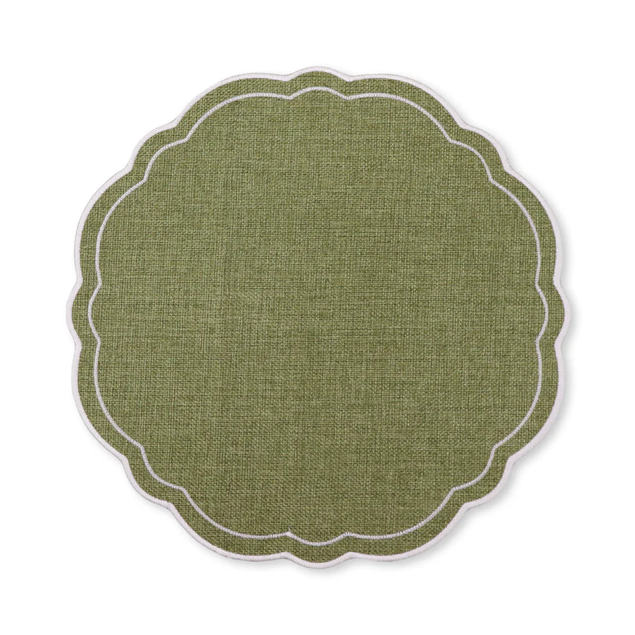 Claudia Green/White Scalloped Placemat