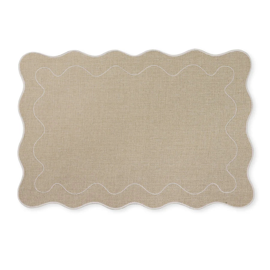 Claudia Natural/White Scalloped Placemat