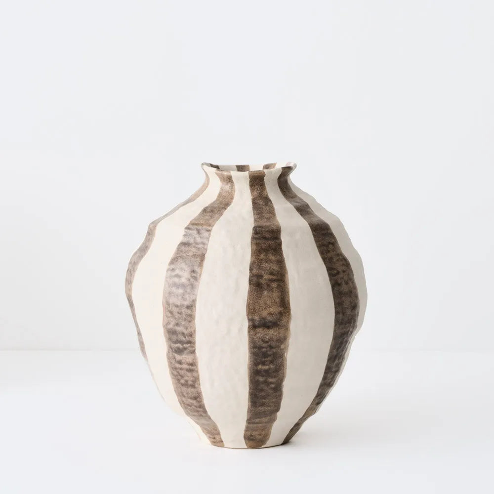 Oreio Vase Chocolate Brown