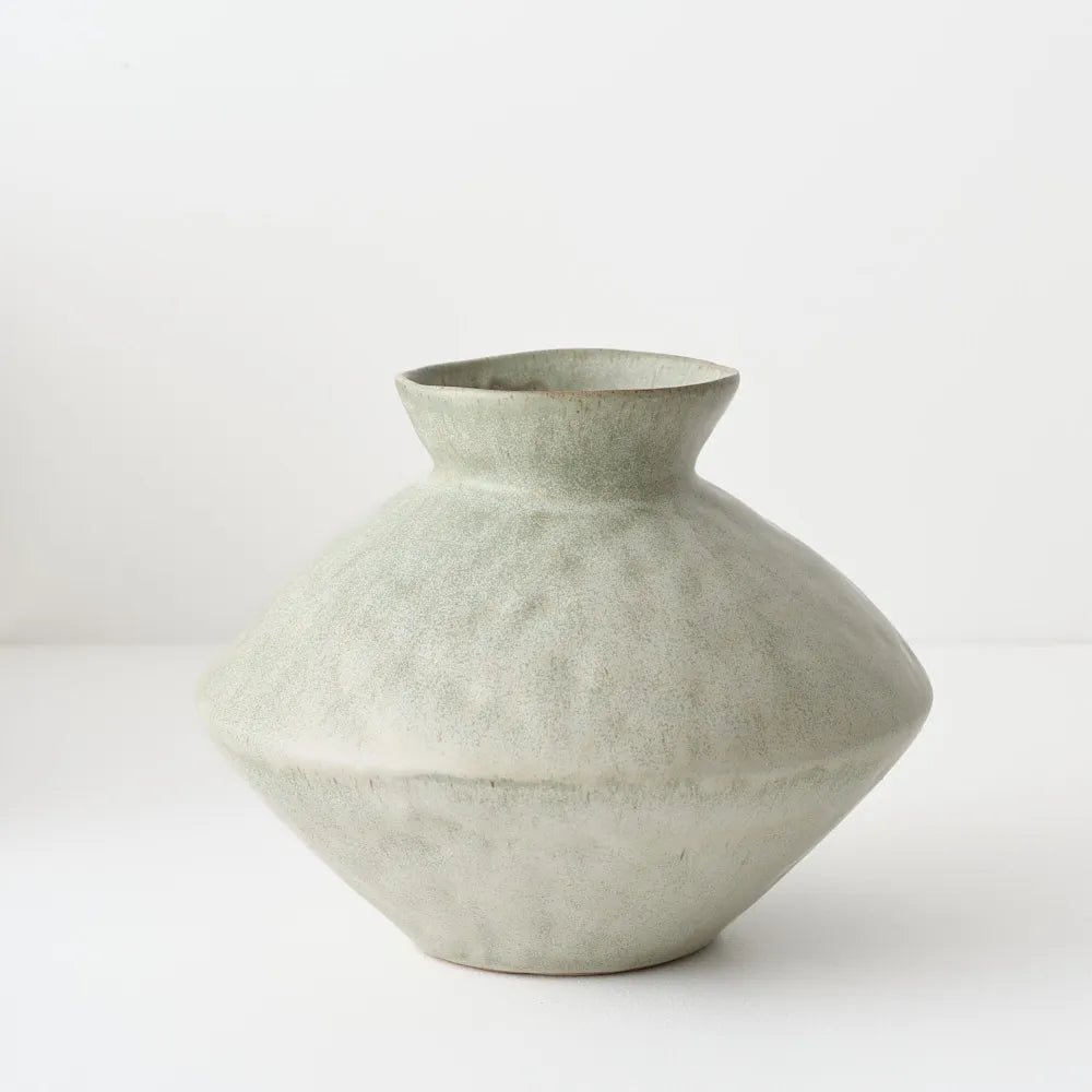 Natsuka Vase | Lichen