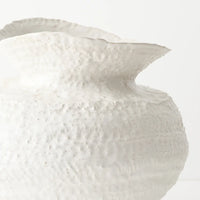 Elio Vase | White