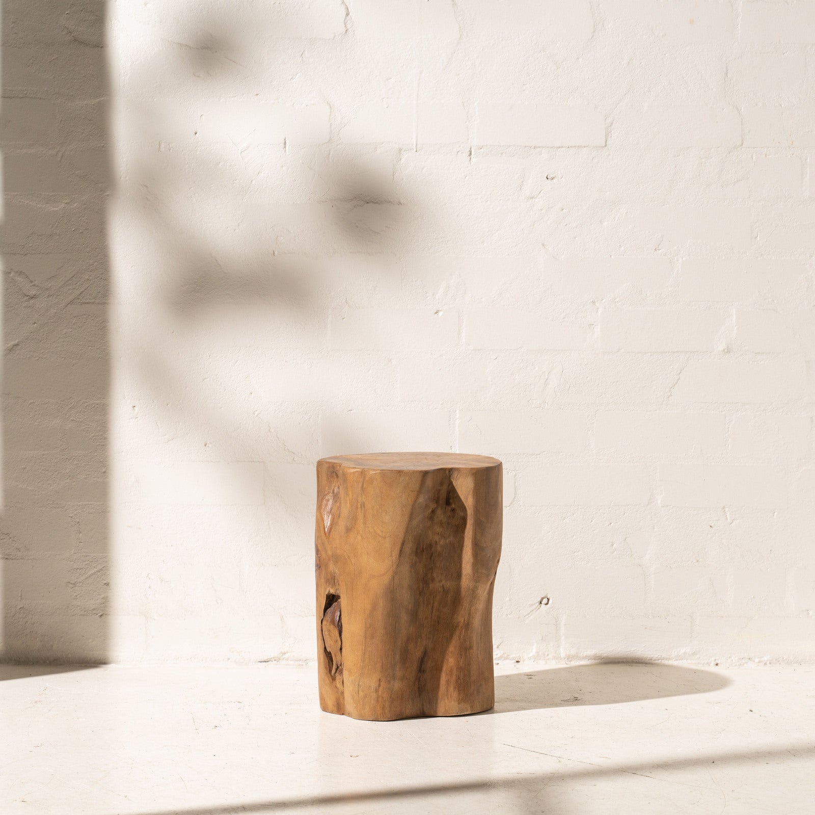 Hadi | Natural Tree Stump Stool