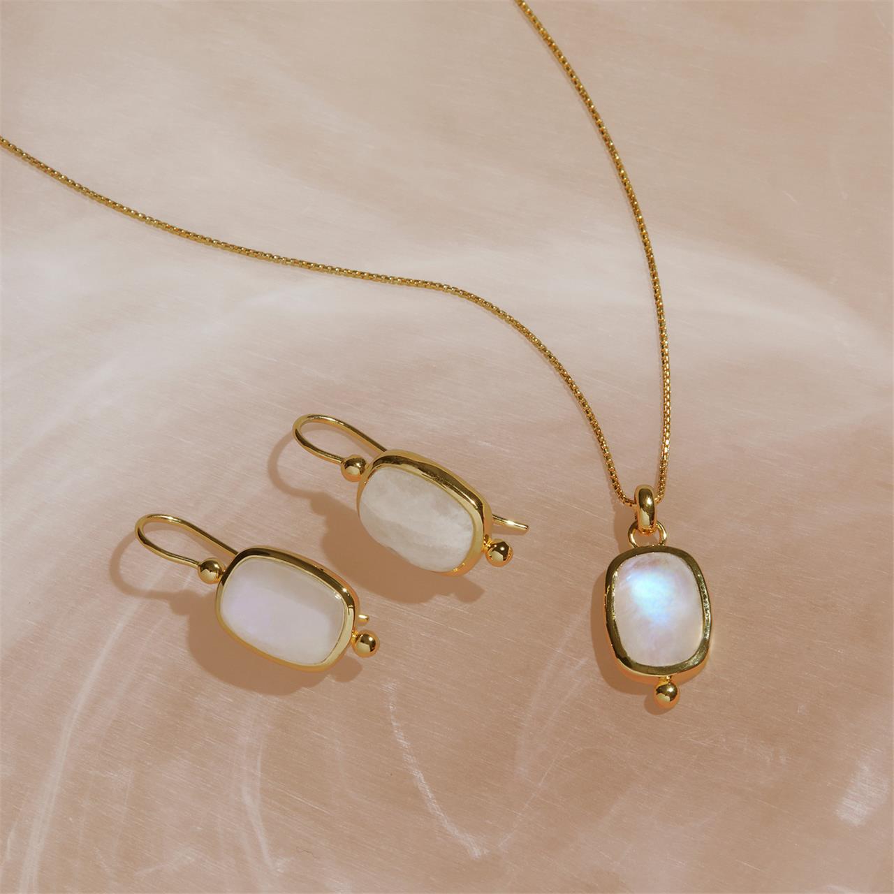 Fleur Rainbow Moonstone Necklace | Yellow Gold
