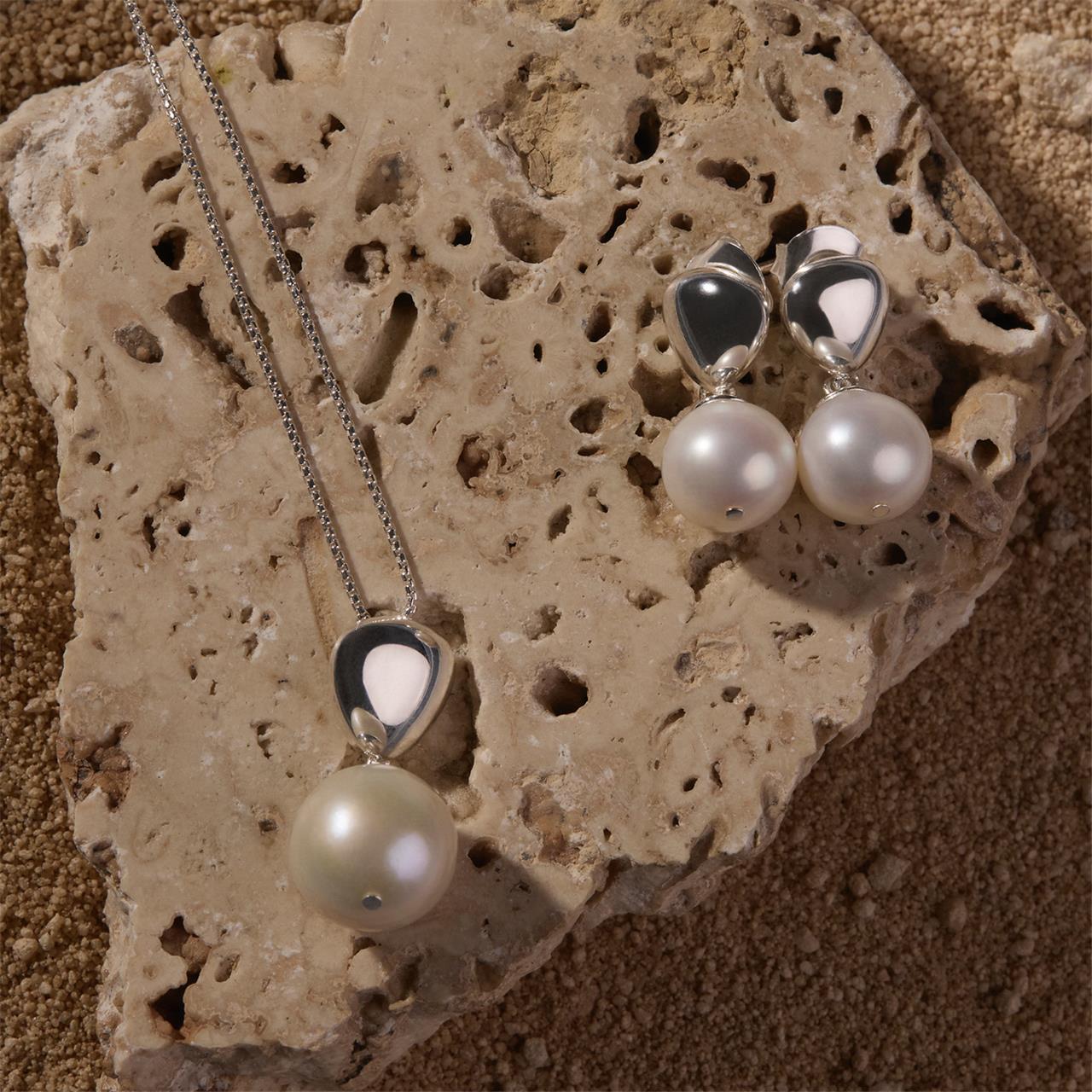Islander Silver Pearl Necklace