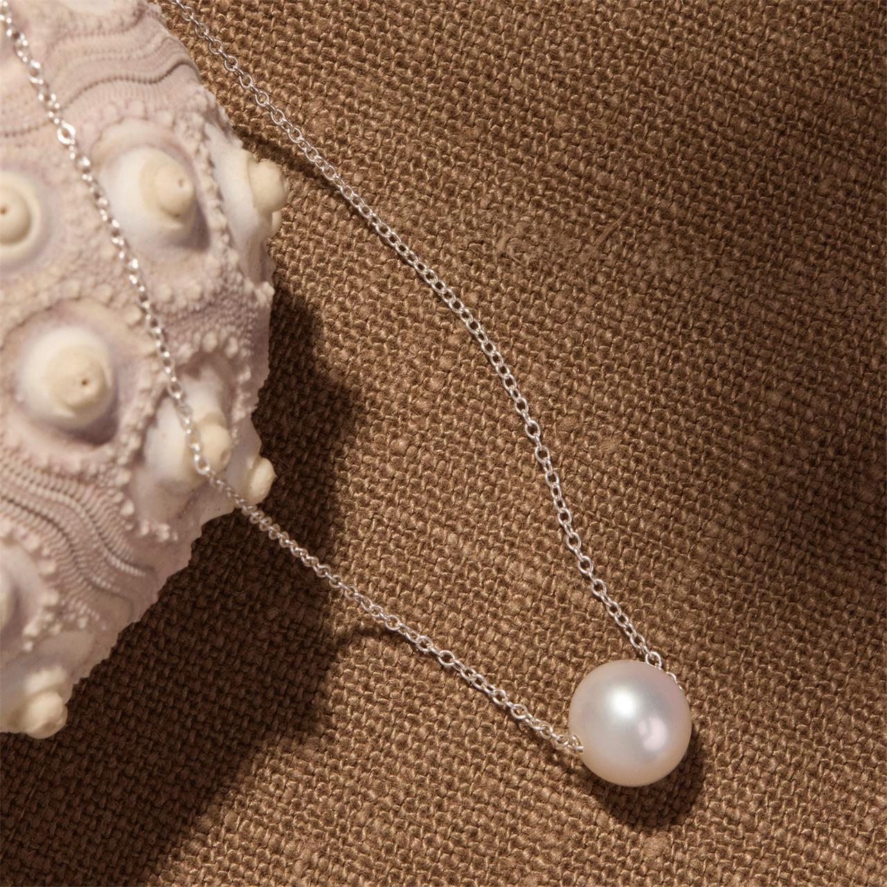 Whirlpool Silver Pearl Necklace