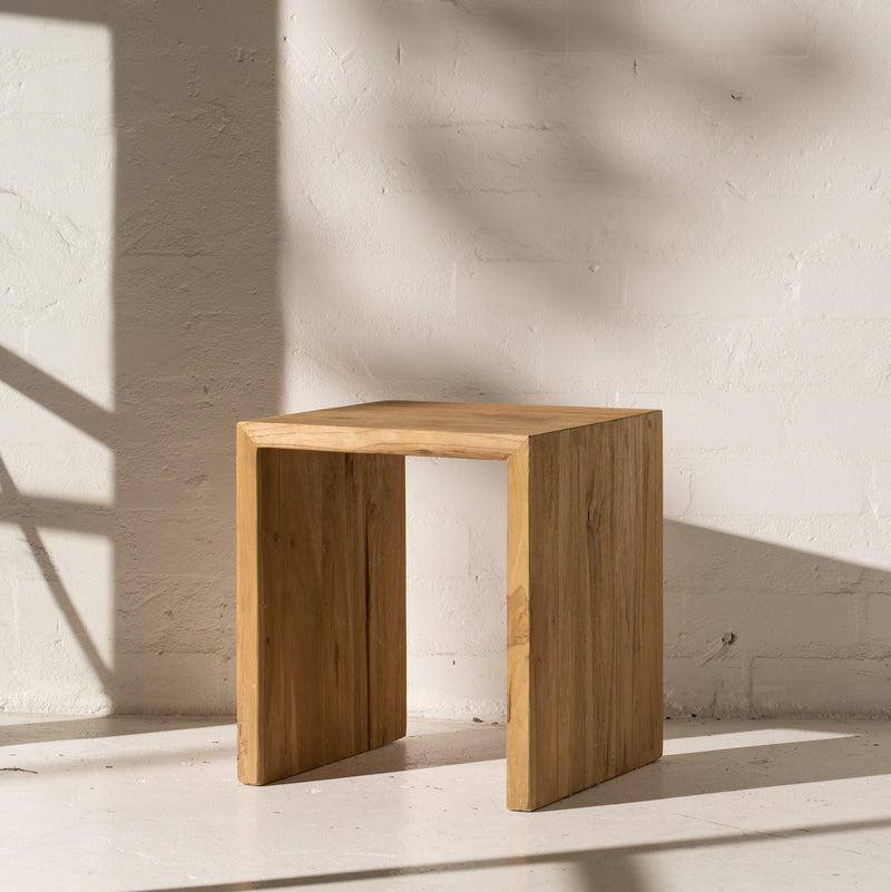 Nairi Bedside Table