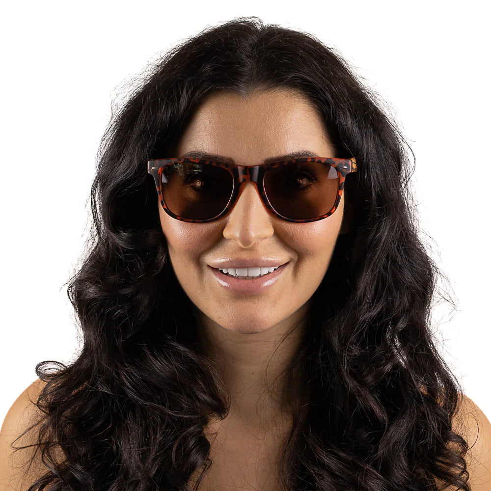 Avoca Walnut | Brown Lens | Walnut Arms