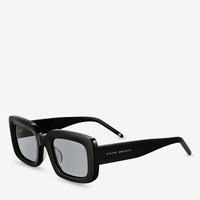 Unyielding Sunglasses | Black