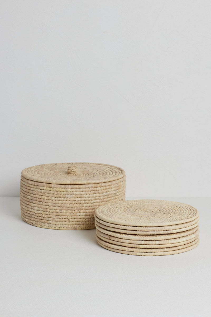 Round Palm Fibre  Placemats | Set of 8 In Basket With Lid