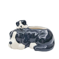 Hugging Dogs Planter White & Black