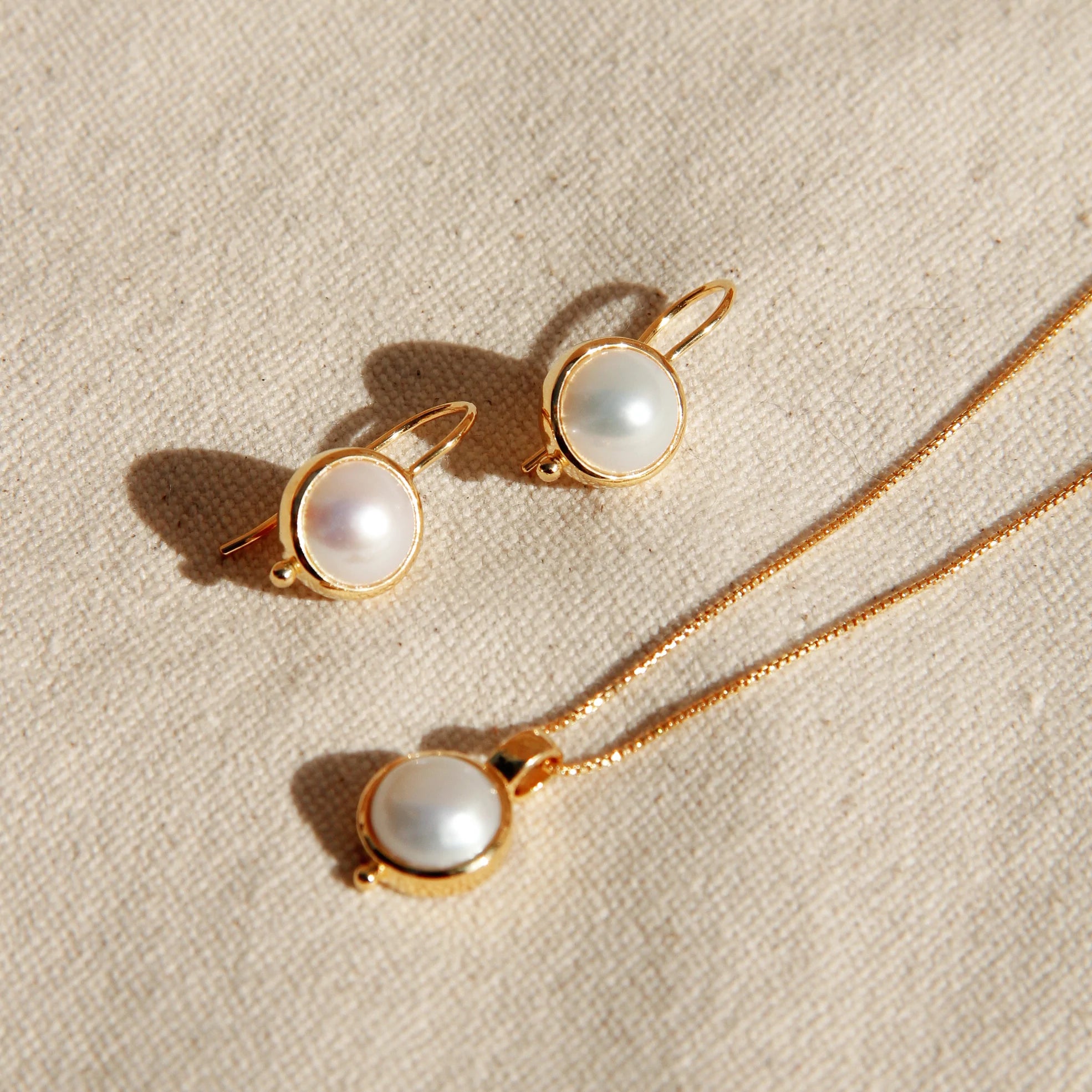Yellow gold pearl jewelry deals