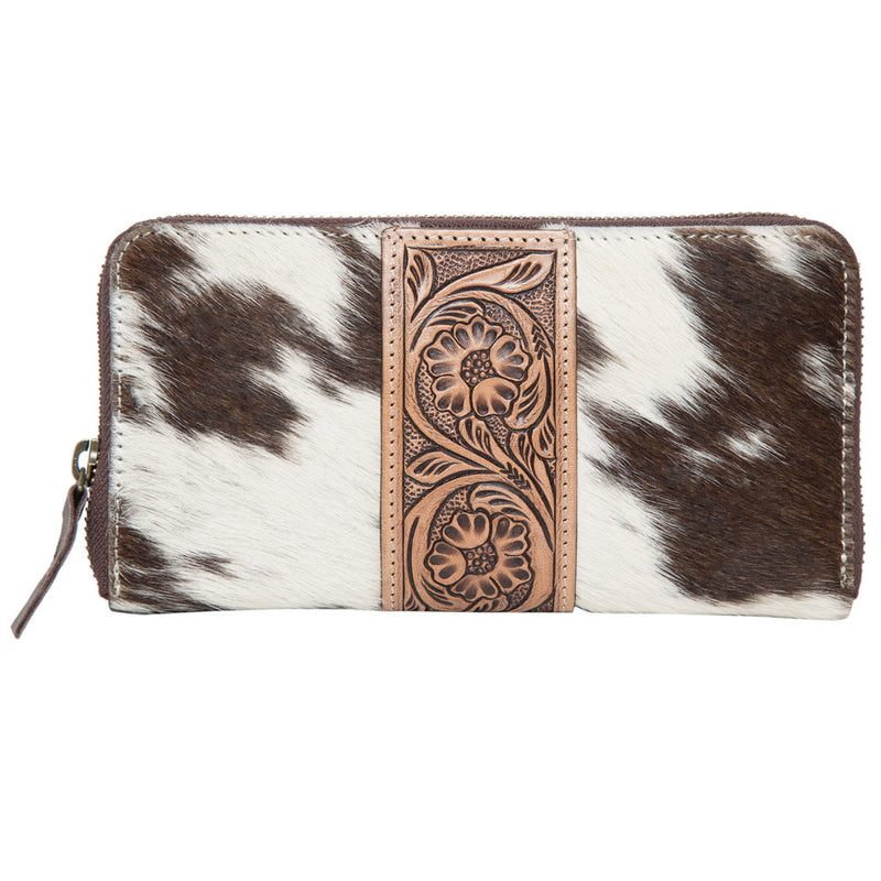 Salta | Cowhide Zippered Wallet with Tooling Details