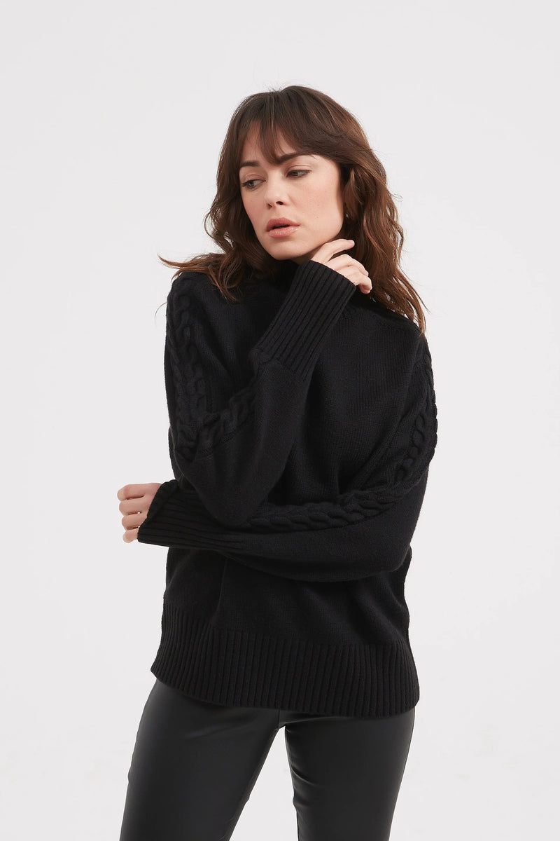 Cable Sleeve Detail Knit | Black