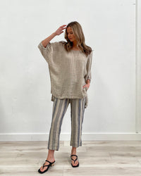 Carina Elasticasted Sleeves Linen Top