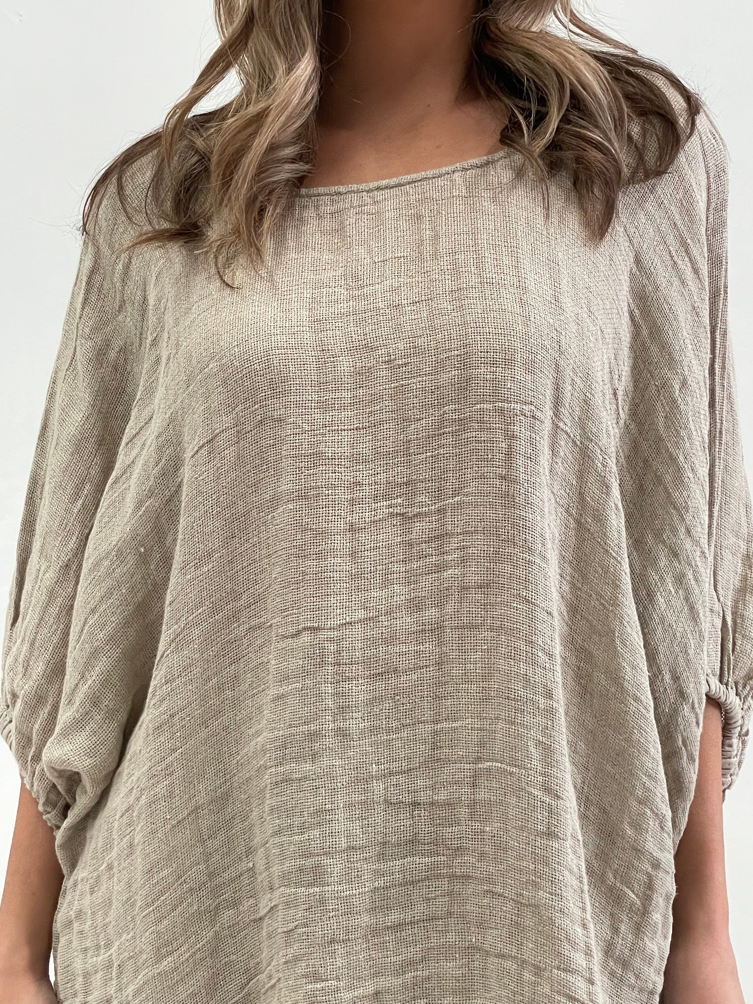 Carina Elasticasted Sleeves Linen Top