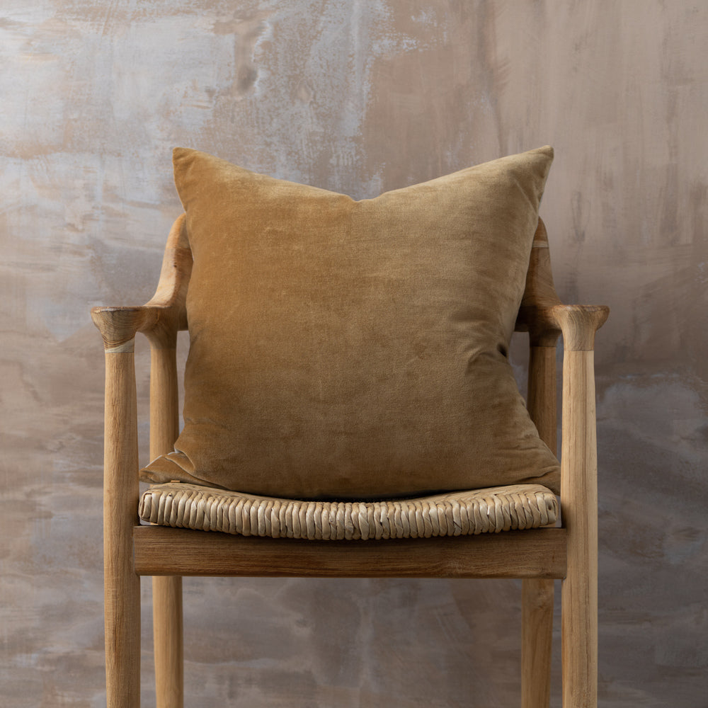 Linen/Velvet Cushion | Nutmeg