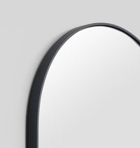 Bjorn Oval Thin Mirror | Black