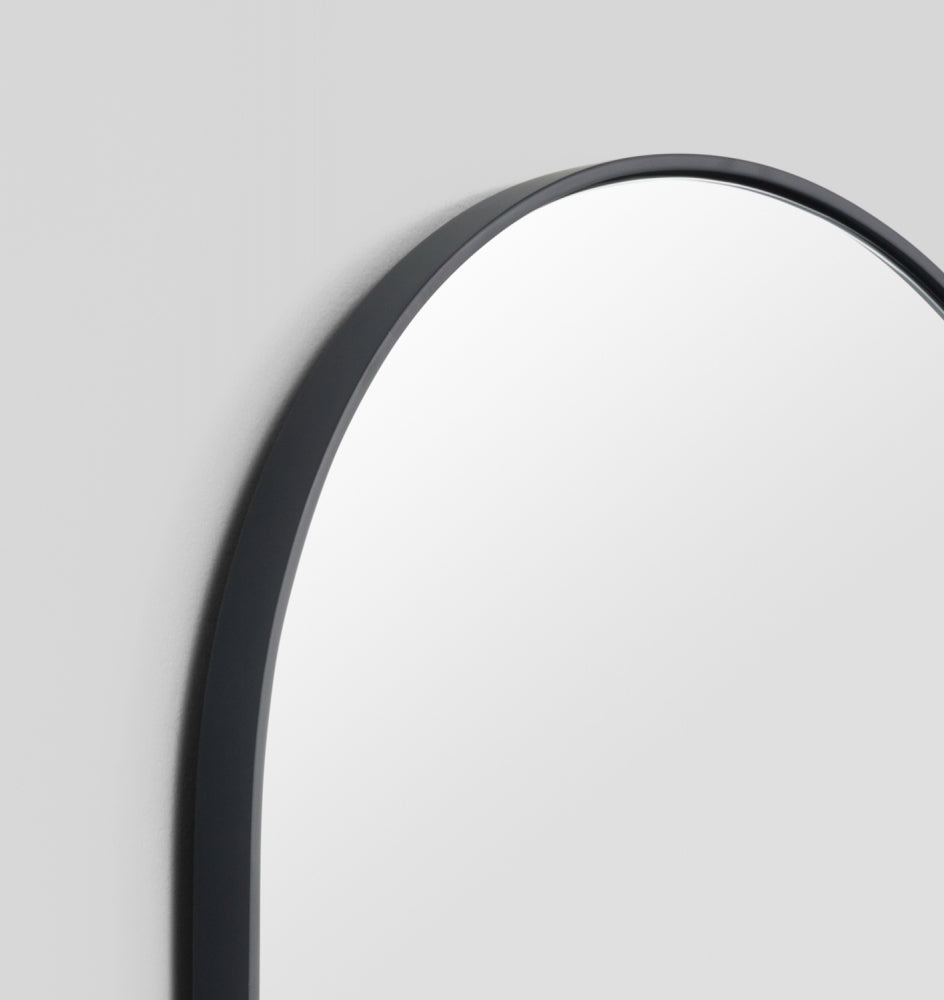 Bjorn Oval Thin Mirror | Black