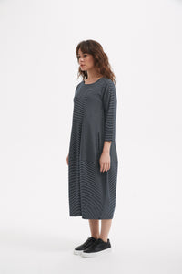 3/4 Black Stripe Diagonal Seam Dress