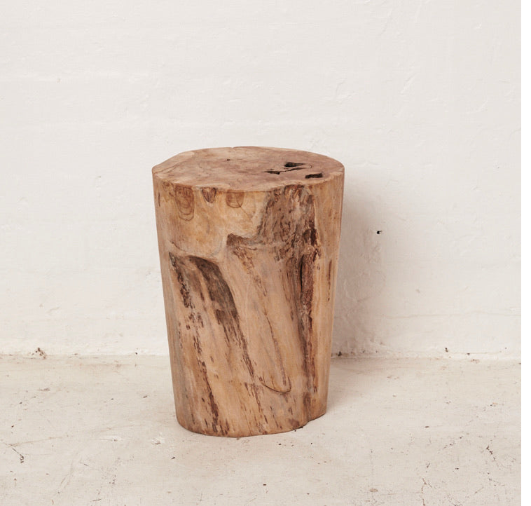 Hadi | Natural Tree Stump Stool