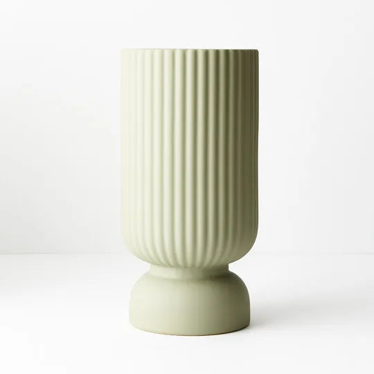 Becca Vase