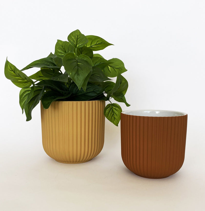 Brooklyn Ribbed Pot Planter