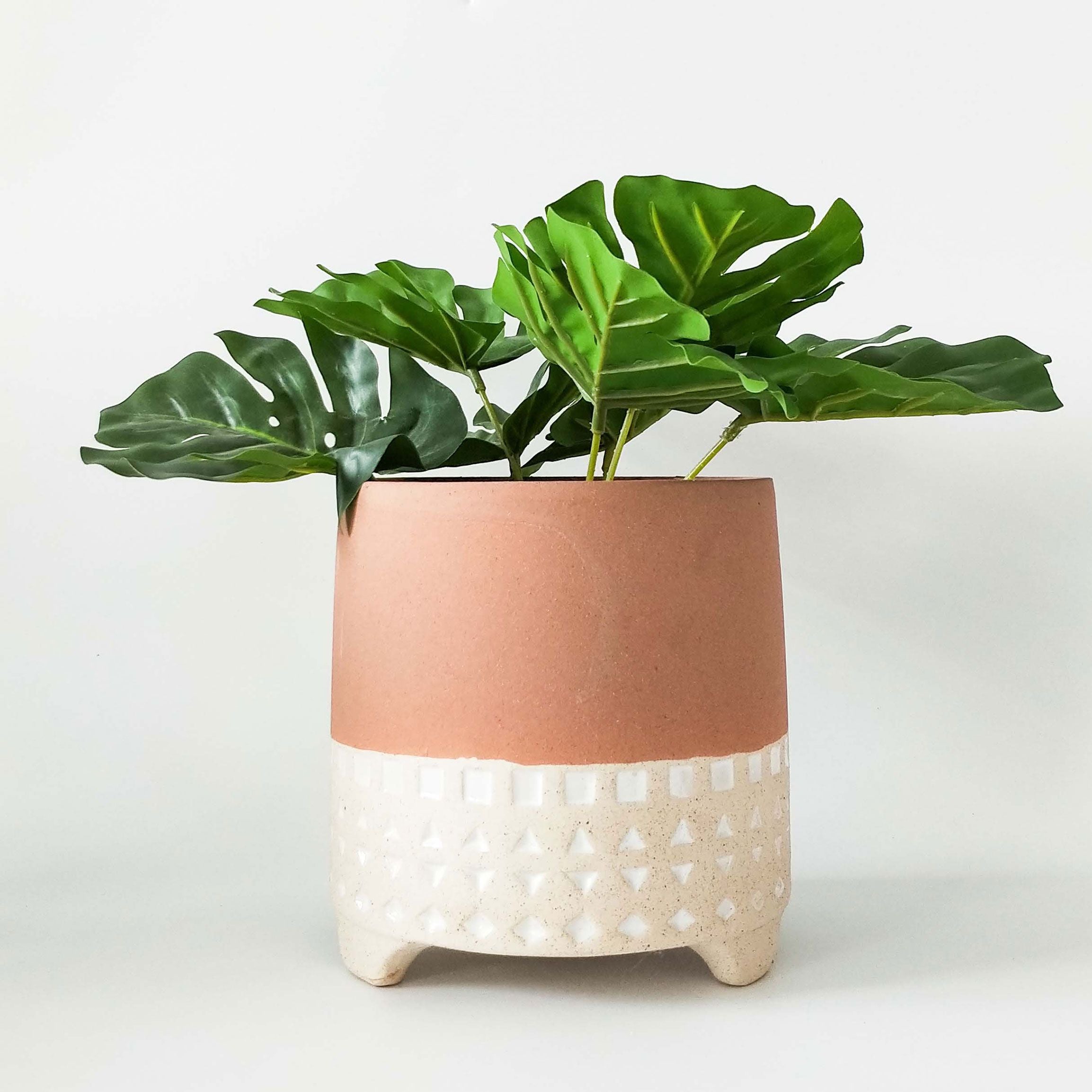 Kyra Planter with Legs Terracotta Med 15cm